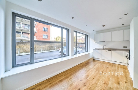 2 bedroom apartment to rent - Streatham High Road, London, SW16 - Property View 2