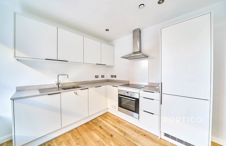 2 bedroom apartment to rent - Streatham High Road, London, SW16 - Property View 1