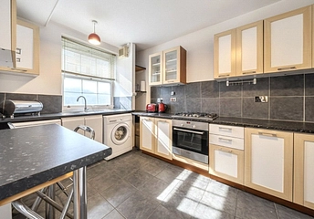 2 bedroom apartment to rent - Worsopp Drive, Clapham, London, SW4 - Property View 1