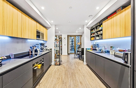 1 bedroom apartment to rent - Royal Docks West, 12 Western Gateway, Excel/Docklands, London, E16 - Property View 2