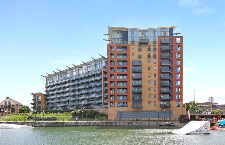 2 bedroom apartment to rent - Hanover Avenue, 36 Hanover Avenue, London, E16 - Property View 1