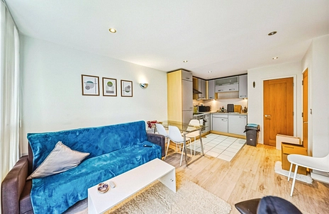 1 bedroom apartment to rent - Western Gateway, London, E16