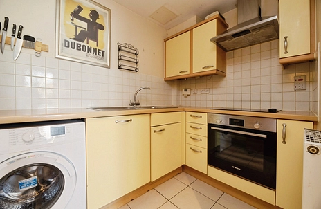 2 bedroom apartment to rent - Barrier Point Road, London, E16 - Property View 3