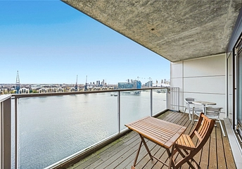 2 bedroom apartment to rent - Western Gateway, London, E16 - Property View 1