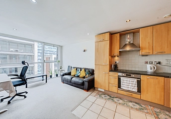 1 bedroom apartment to rent - Western Gateway, London, E16