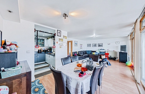 2 bedroom apartment to rent - Hanover Avenue, London, E16