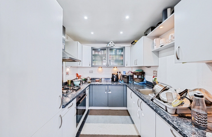 2 bedroom apartment to rent - Hanover Avenue, London, E16