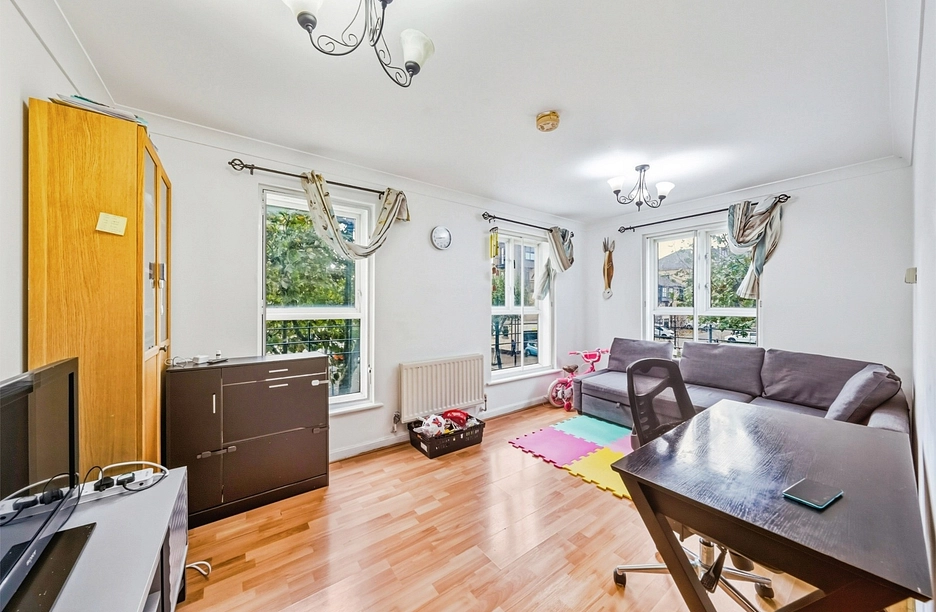 2 bedroom apartment to rent - Beaulieu Avenue, London, E16 - Property View 1