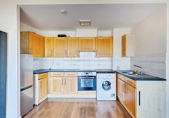 2 bedroom apartment to rent - Fishguard Way, London, E16 - Property View 1
