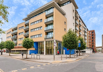 2 bedroom apartment to rent - Drift Court, 1 Basin Approach, London, E16 - Property View 1