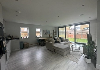 3 bedroom apartment to rent - Myn House, 263 Lordship Lane, London, SE22 - Property View 1