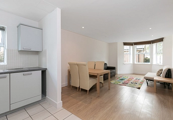 2 bedroom apartment to rent - Hayes Grove, London, SE22 - Property View 1
