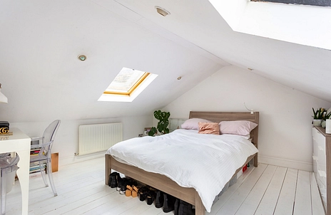 2 bedroom apartment to rent - North Cross Road, London, SE22