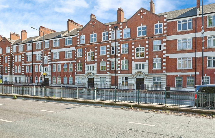 2 bedroom apartment to rent - Talgarth Mansions, Talgarth Road, London, W14