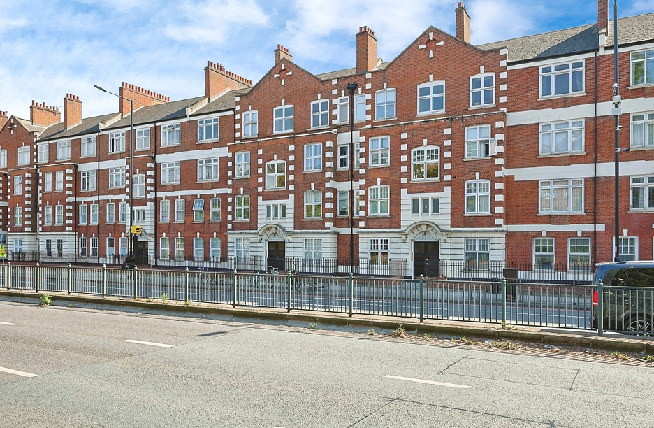 2 bedroom apartment to rent - Talgarth Mansions, Talgarth Road, London, W14