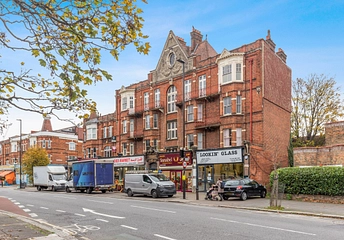 3 bedroom apartment to rent - Holmwood Mansions, Uxbridge Road, London, W3 - Property View 1