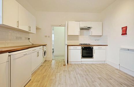 3 bedroom apartment to rent - Holmwood Mansions, Uxbridge Road, London, W3
