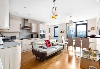 2 bedroom apartment to rent - Axminster Road, London, N7 - Property View 1