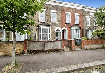 4 bedroom house to rent - Leonard Road, London, E7 - Property View 1