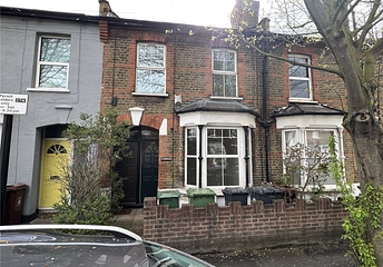 2 bedroom apartment to rent - Norman Road, E11