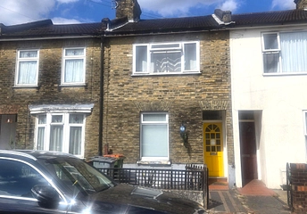 2 bedroom house to rent - Sylvan Road, E7 - Property View 1