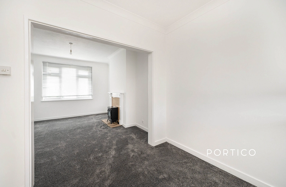 1 bedroom apartment to rent - Eastern Avenue, IG2