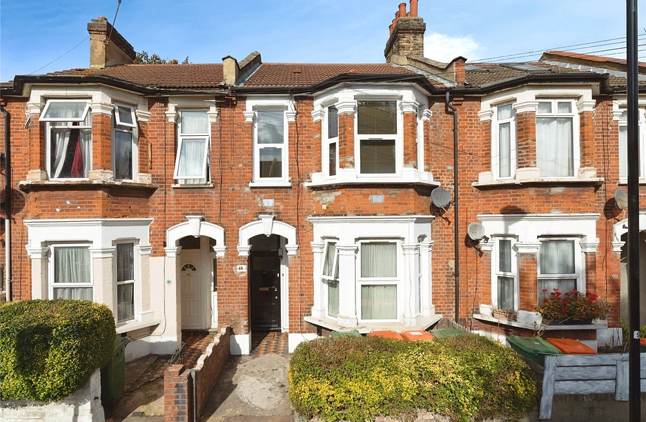 3 bedroom maisonette to rent - Caledon Road, E6