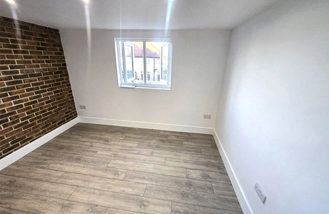 2 bedroom apartment to rent - Eastwood Road, Ilford, IG3 - Property View 2