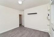 2 bedroom apartment to rent - Bazely Street, London, E14 - Property View 4