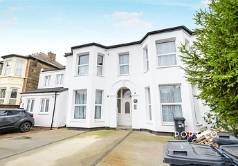 2 bedroom apartment to rent - Eastwood Road, Ilford, IG3 - Property View 1