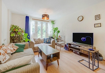 1 bedroom apartment to rent - Gales Gardens, London, E2 - Property View 1