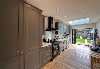 4 bedroom house to rent - Waterloo Road, Leyton, London, E10 - Property View 1