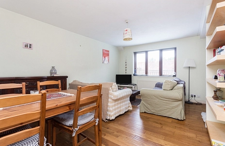 2 bedroom apartment to rent - Sceptre Road, London, E2 - Property View 3