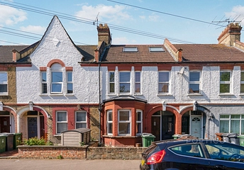 2 bedroom maisonette to rent - Bloxhall Road, London, E10 - Property View 1