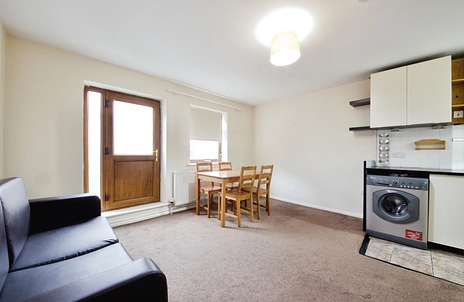 2 bedroom apartment to rent - Cowley Court, West Street, London, E11 - Property View 2