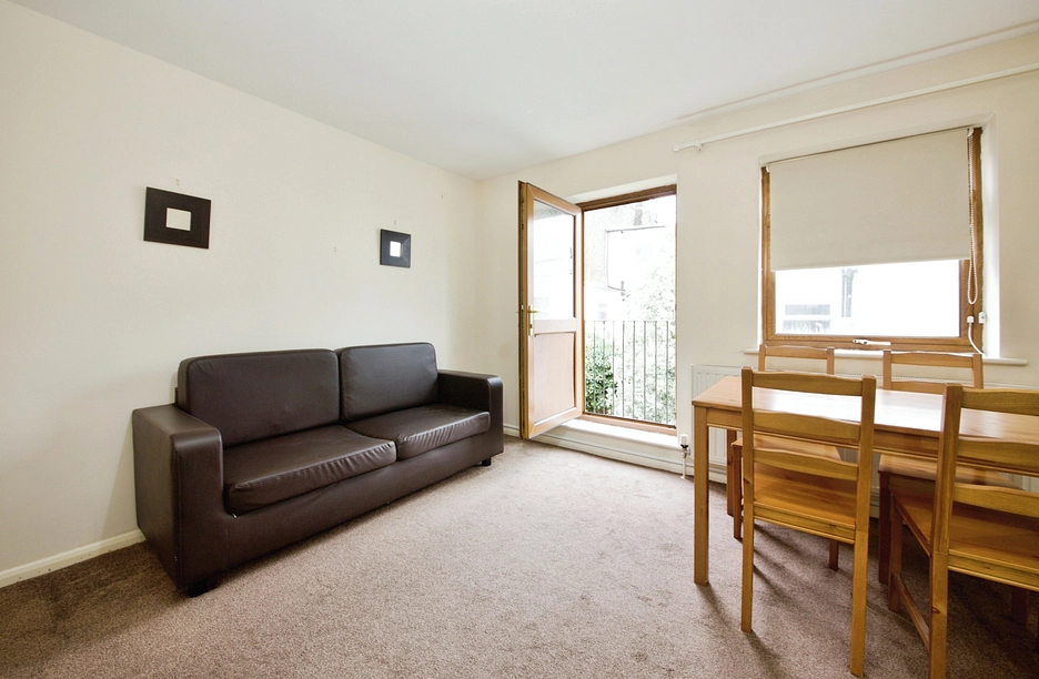2 bedroom apartment to rent - Cowley Court, West Street, London, E11 - Property View 1