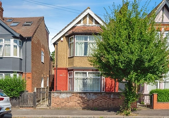 3 bedroom house to rent - Brewster Road, Leyton, London, E10 - Property View 1