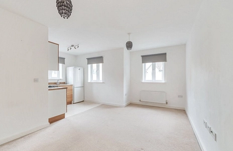 1 bedroom apartment to rent - Ingrebourne Avenue, Romford, RM3 - Property View 3