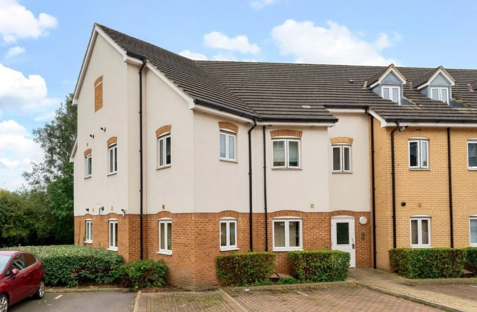 1 bedroom apartment to rent - Ingrebourne Avenue, Romford, RM3 - Property View 1