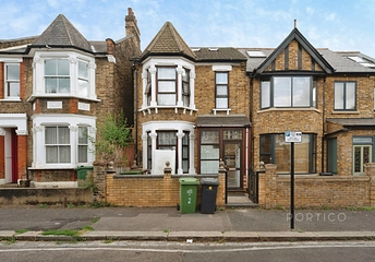 6 bedroom house to rent - Chesterfield Road, E10 - Property View 1