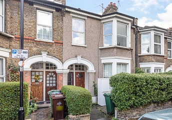 2 bedroom apartment to rent - Huxley Road, London, E10 - Property View 1