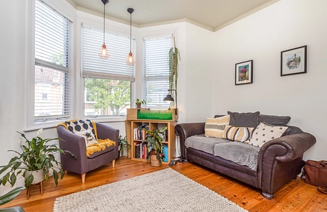 2 bedroom apartment to rent - Huxley Road, London, E10 - Property View 3