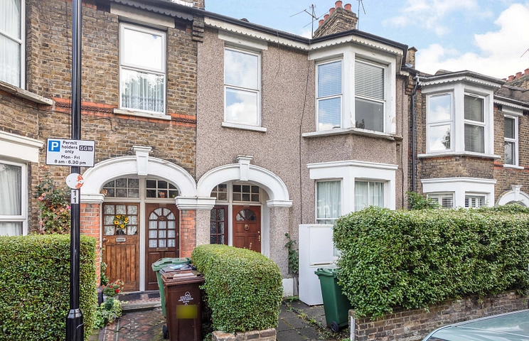 2 bedroom apartment to rent - Huxley Road, London, E10 - Property View 1