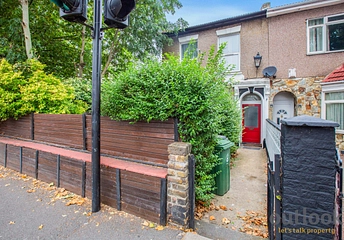 2 bedroom apartment to rent - High Road Leyton, London, E10