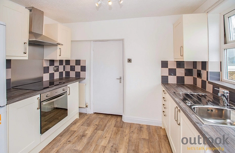 2 bedroom apartment to rent - High Road Leyton, London, E10