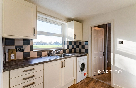 2 bedroom apartment to rent - High Road Leyton, London, E10 - Property View 3