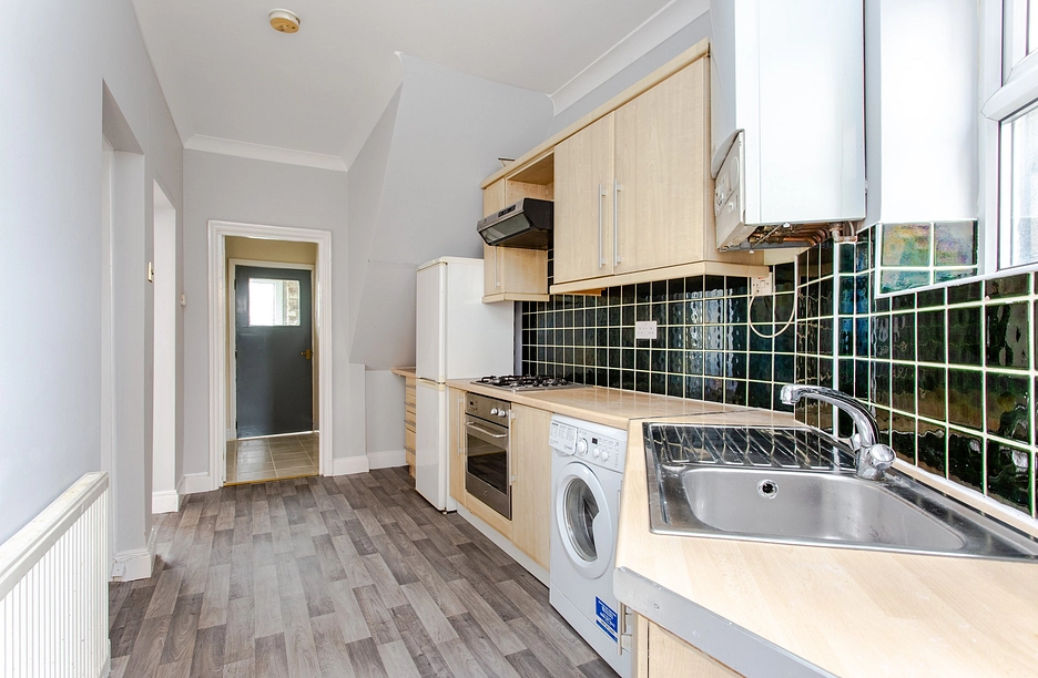 2 bedroom apartment to rent - Grove Green Road, London, E11 - Property View 1