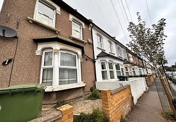 1 bedroom apartment to rent - St Georges Road, London, E10