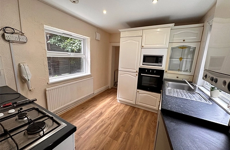 1 bedroom apartment to rent - St Georges Road, London, E10