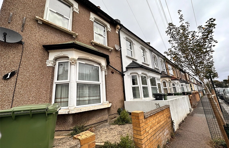 1 bedroom apartment to rent - St Georges Road, London, E10